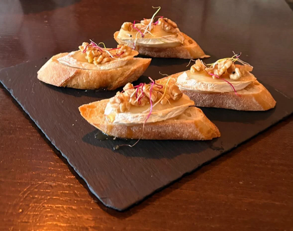 Toasts chèvre & noix